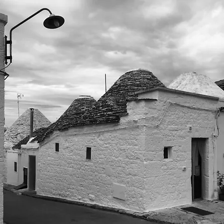 Trullo In Light 펜션 *